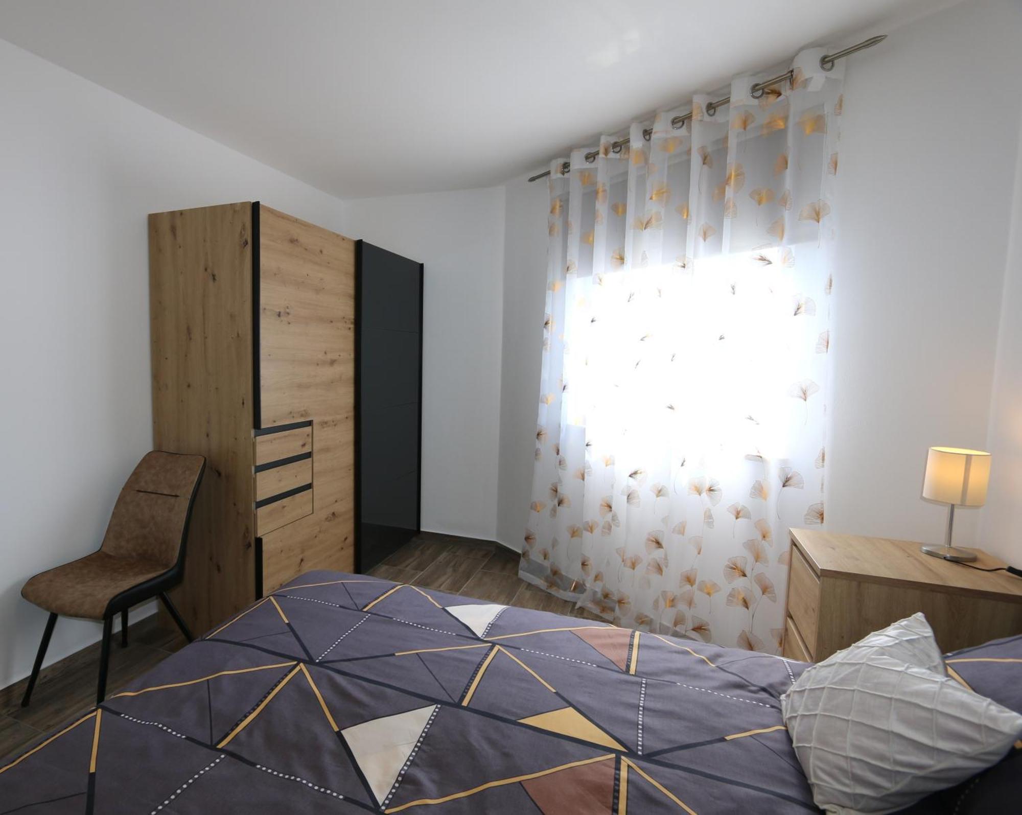 Apartment Mirjana *