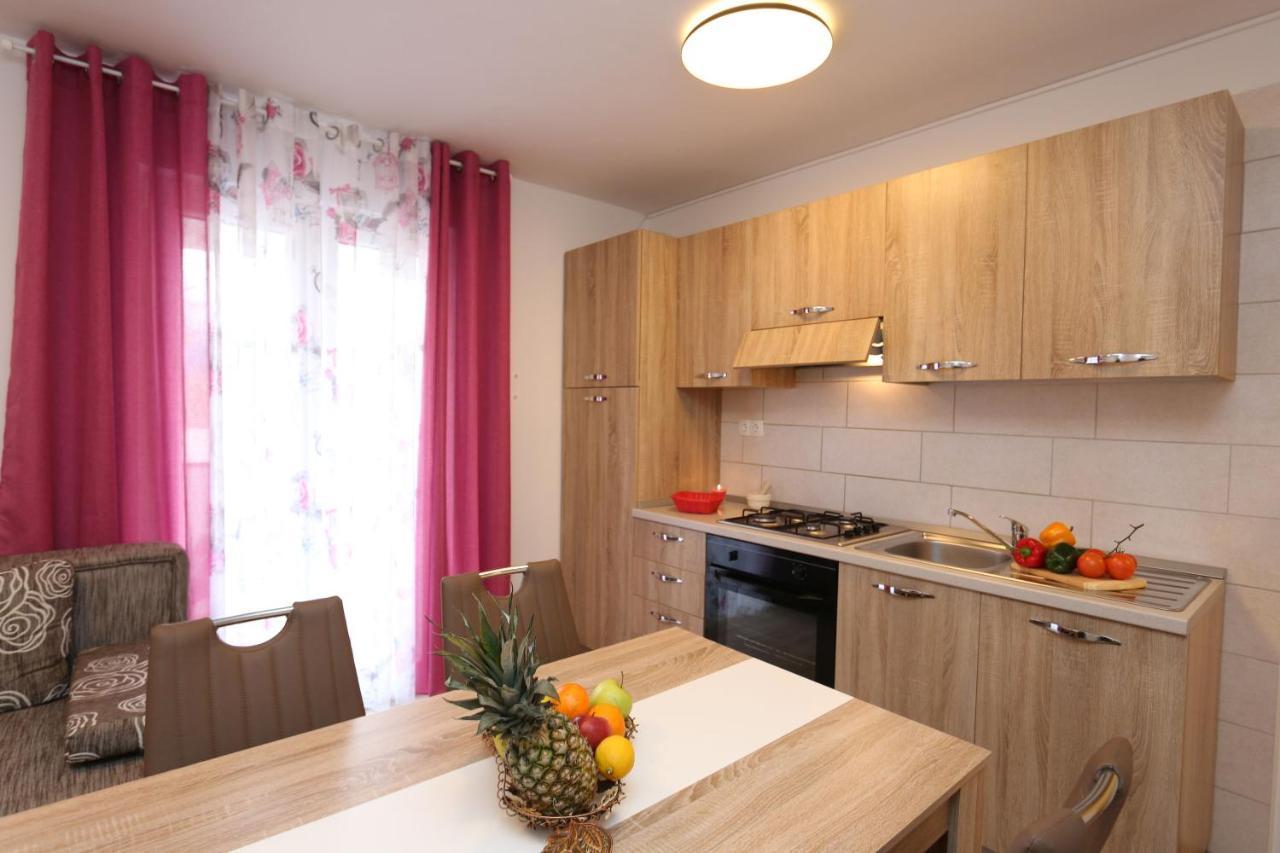 Mirjana Apartment *